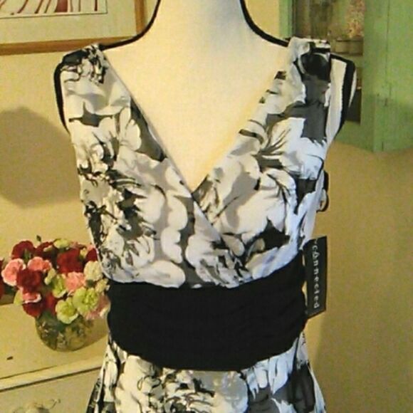 Connected Apparel Black and White Floaty Dress - Picture 2 of 10